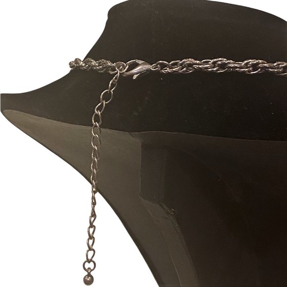 Vintage Women's Modern Art Design Silver Tone Necklace - Picture 5 of 5